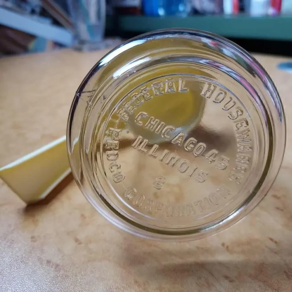 Federal houseware syrup dispenser